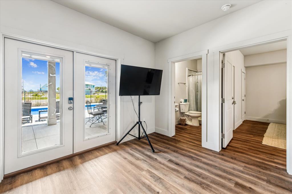 617 W Gulf Beach Dr, St. George Island 32328