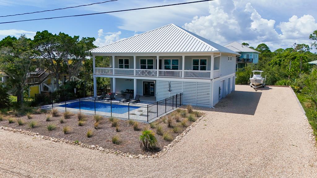 617 W Gulf Beach Dr, St. George Island 32328
