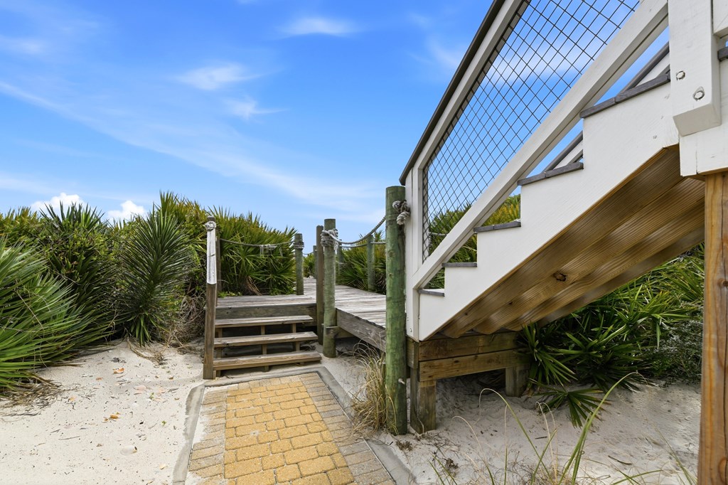 2248 Sailfish Dr, St. George Island 32328