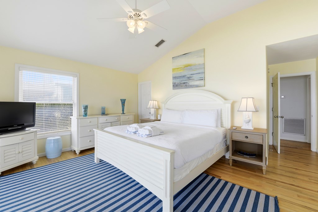 2248 Sailfish Dr, St. George Island 32328