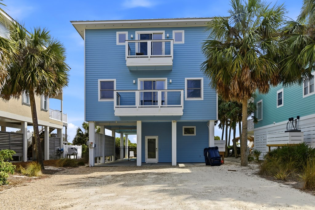 2248 Sailfish Dr, St. George Island 32328