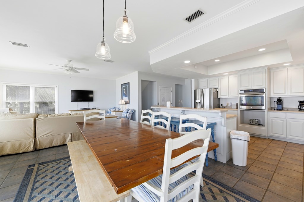 2248 Sailfish Dr, St. George Island 32328