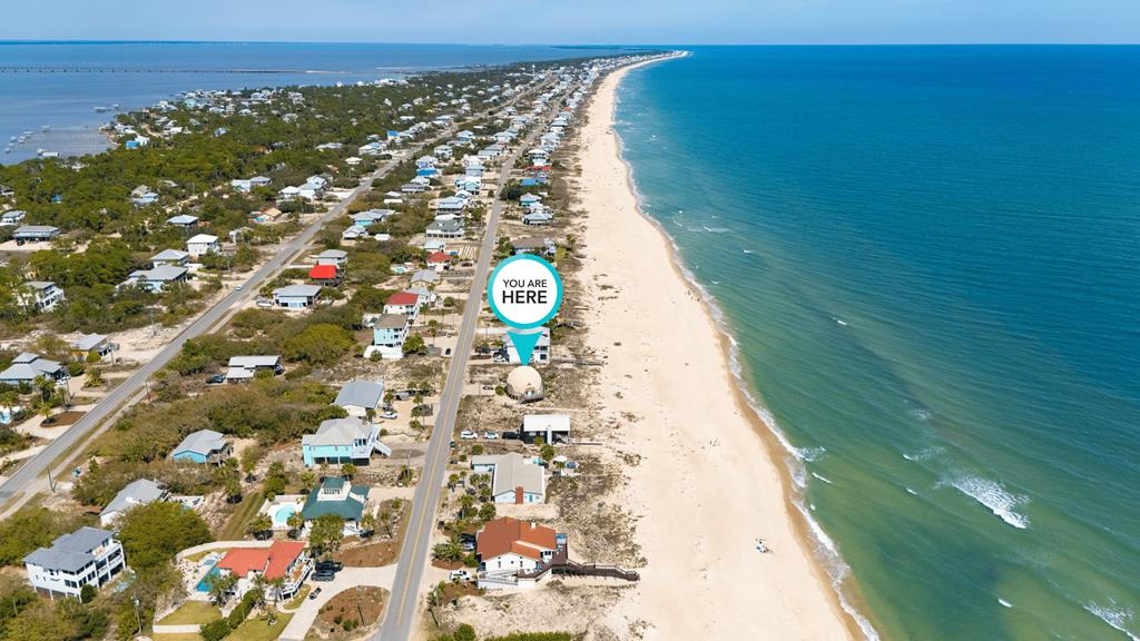 1028 W Gorrie Dr, St. George Island 32328