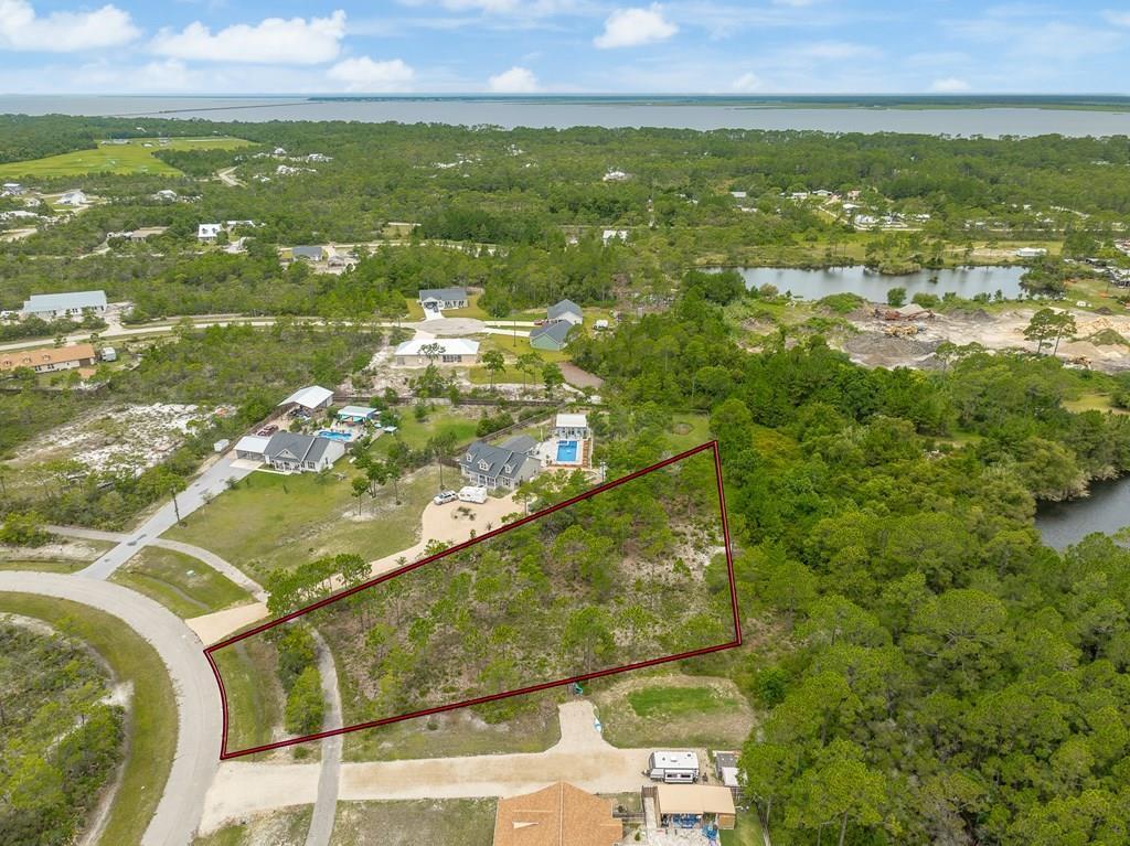 355 Lily Cir., 32328