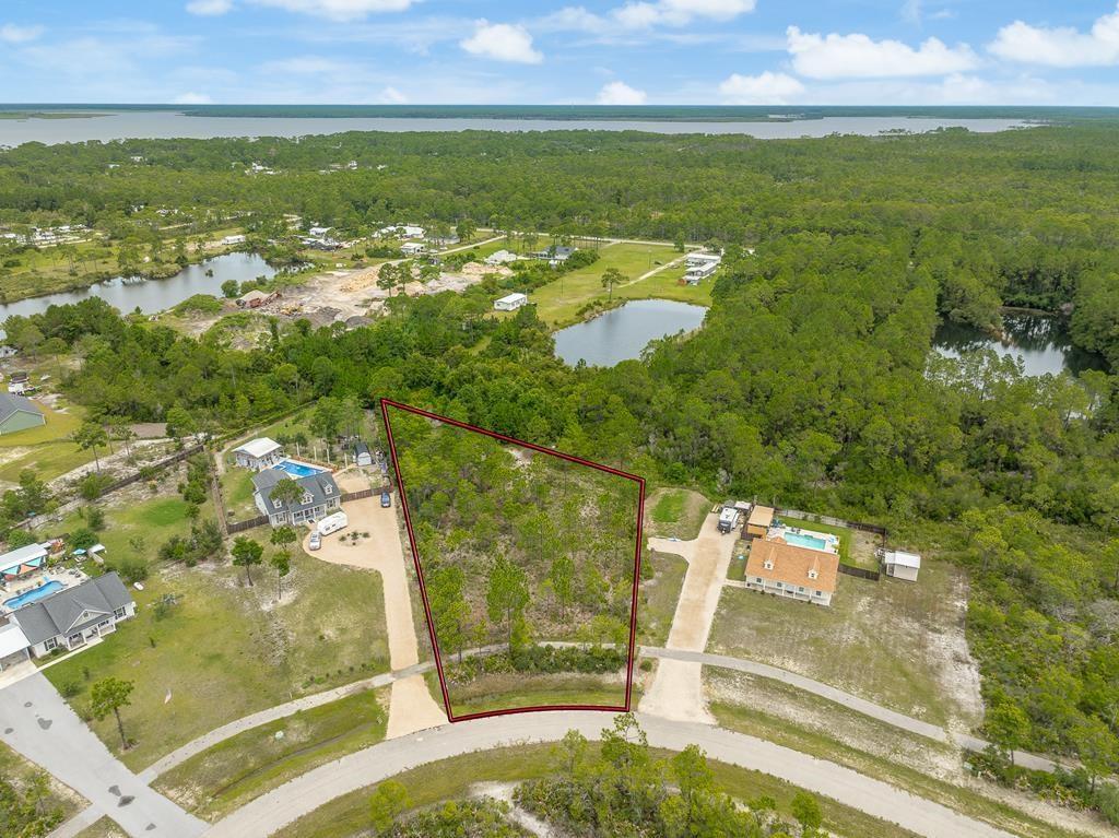 355 Lily Cir., 32328