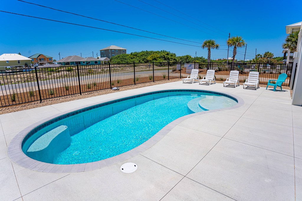 557 W Gulf Beach Dr, St. George Island 32328