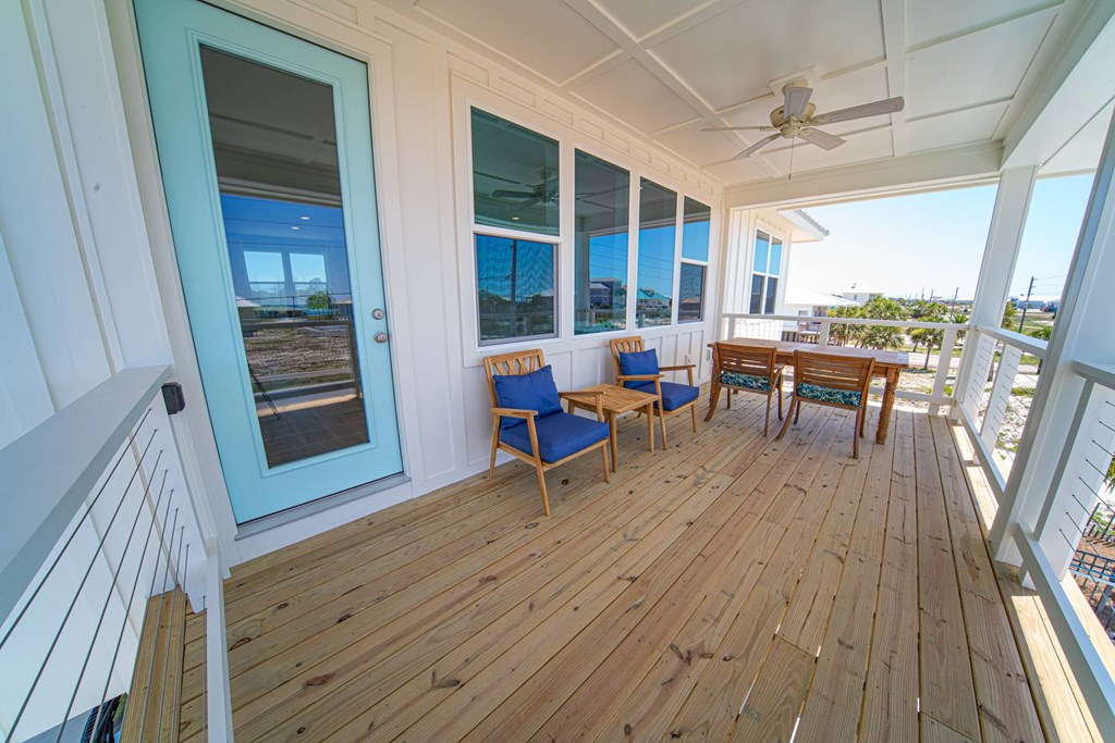 557 W Gulf Beach Dr, St. George Island 32328