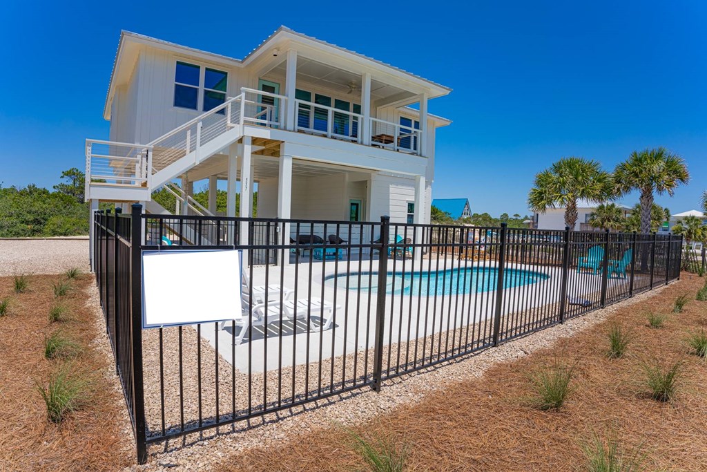 557 W Gulf Beach Dr, St. George Island 32328