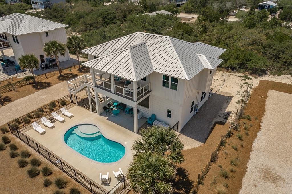 557 W Gulf Beach Dr, St. George Island 32328