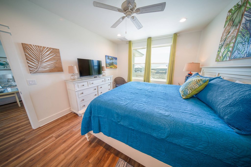 557 W Gulf Beach Dr, St. George Island 32328