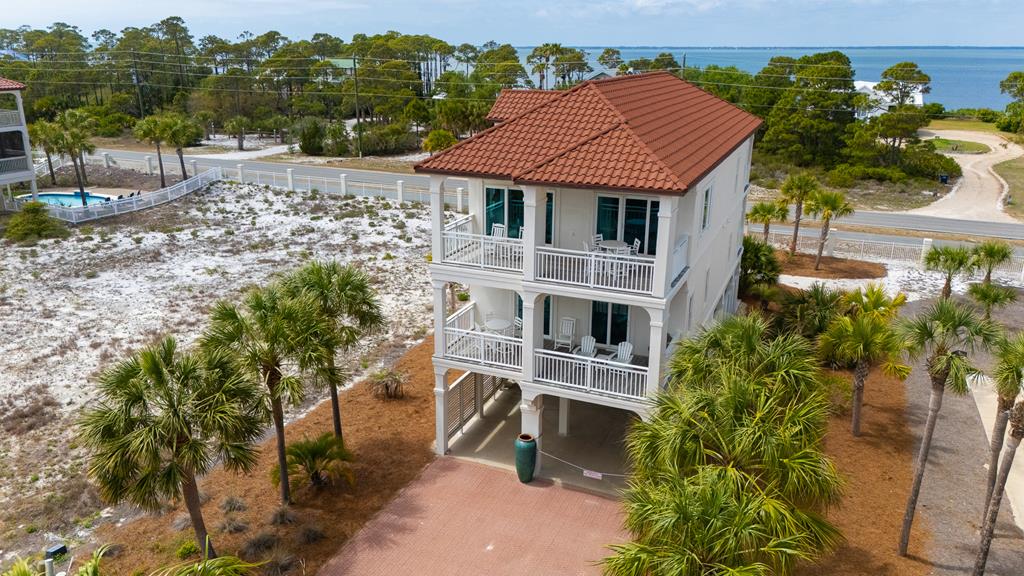 1824 Sunset Dr, St. George Island 32328