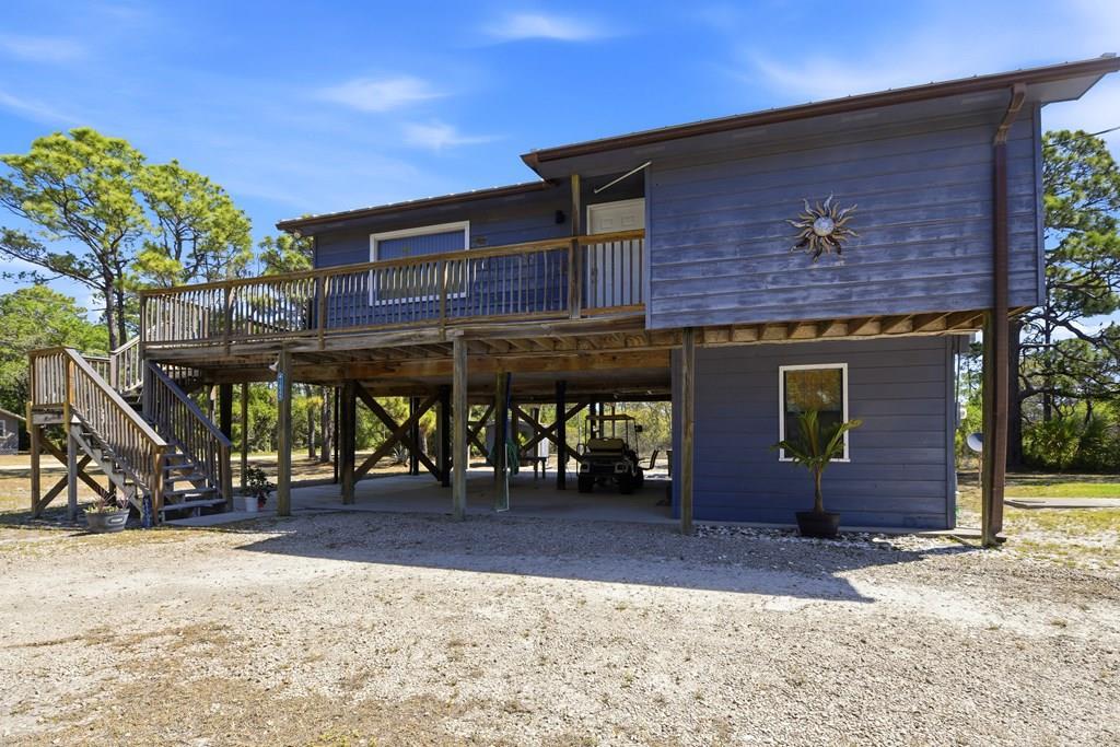 1048 W Bay Shore Dr, St. George Island 32328