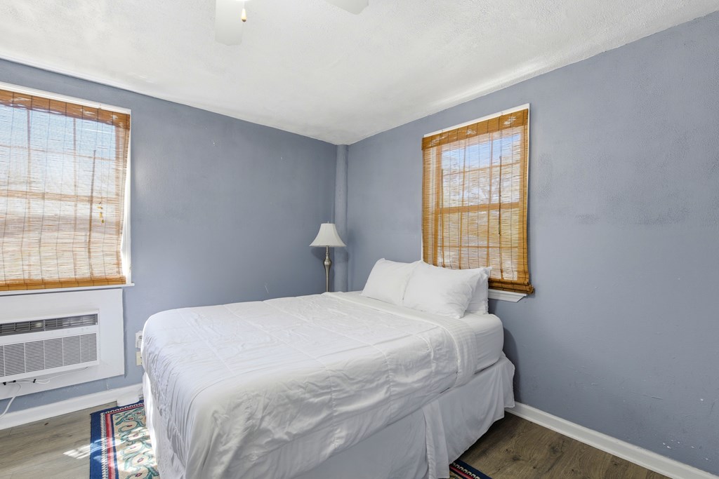 1048 W Bay Shore Dr, St. George Island 32328