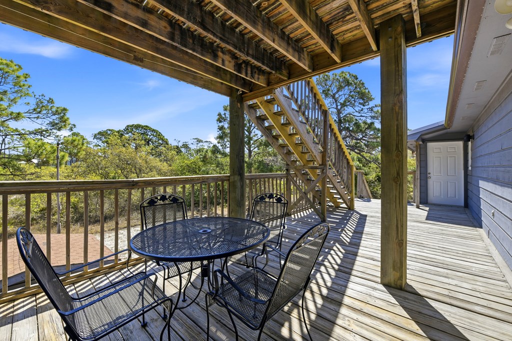 1048 W Bay Shore Dr, St. George Island 32328