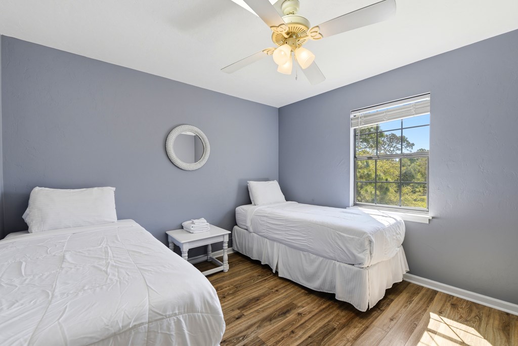 1048 W Bay Shore Dr, St. George Island 32328