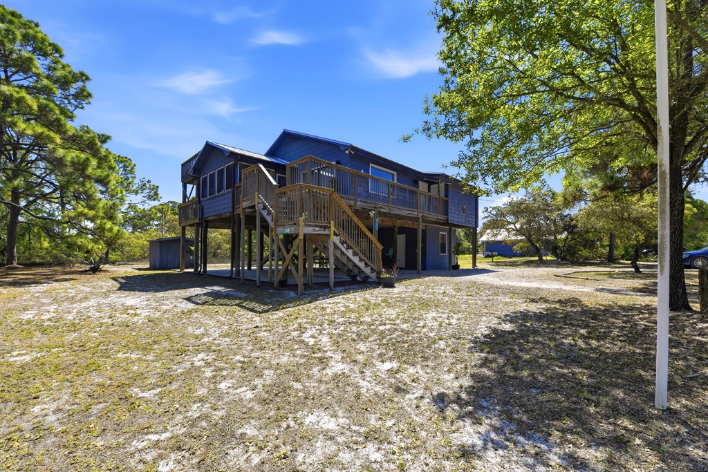 1048 W Bay Shore Dr, St. George Island 32328