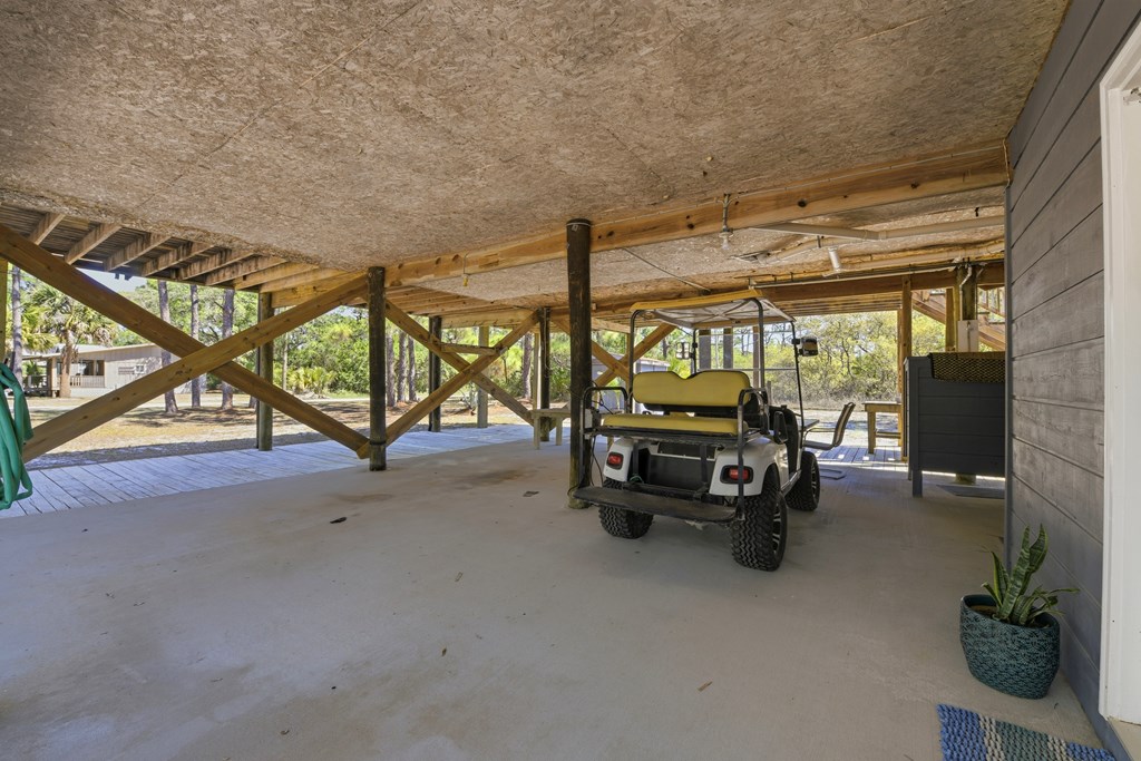 1048 W Bay Shore Dr, St. George Island 32328