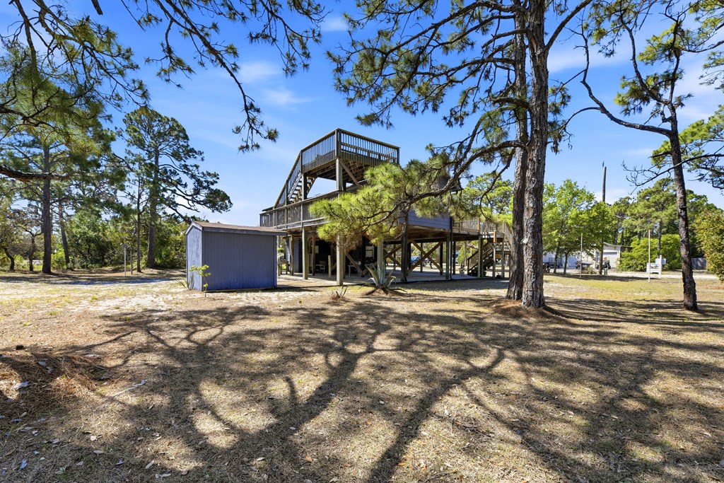 1048 W Bay Shore Dr, St. George Island 32328