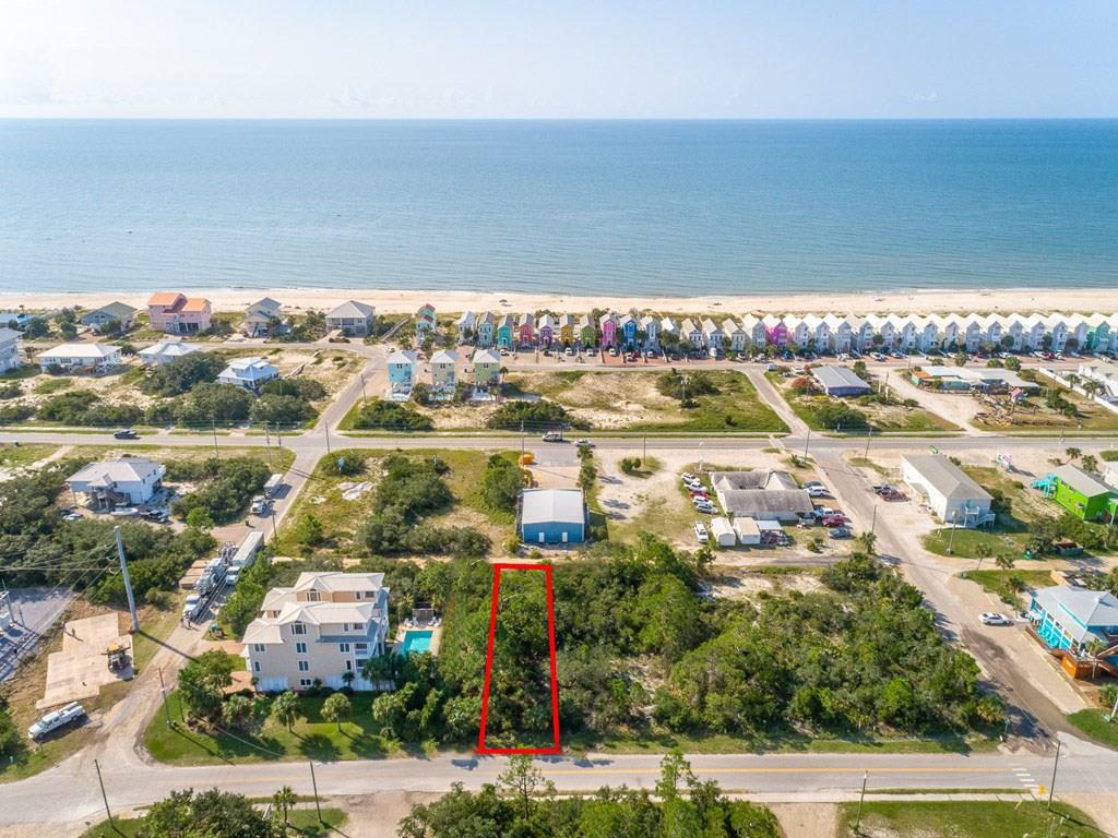 232 E Pine Ave, St. George Island 32328