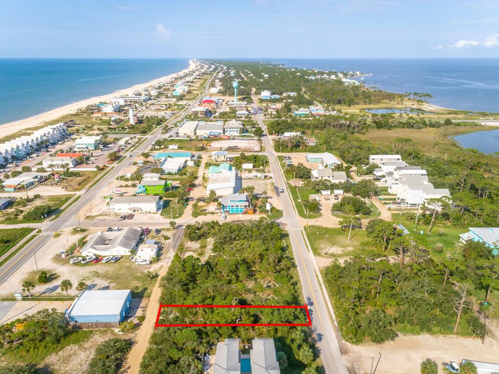 232 E Pine Ave, St. George Island 32328