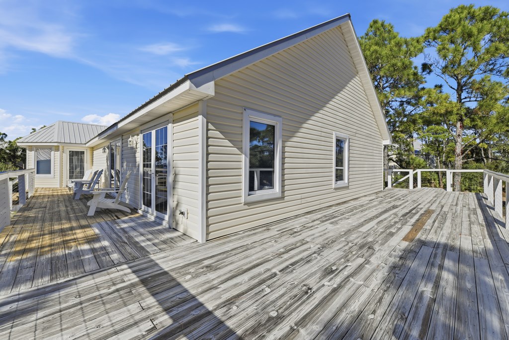 325 Marks St, St. George Island 32328