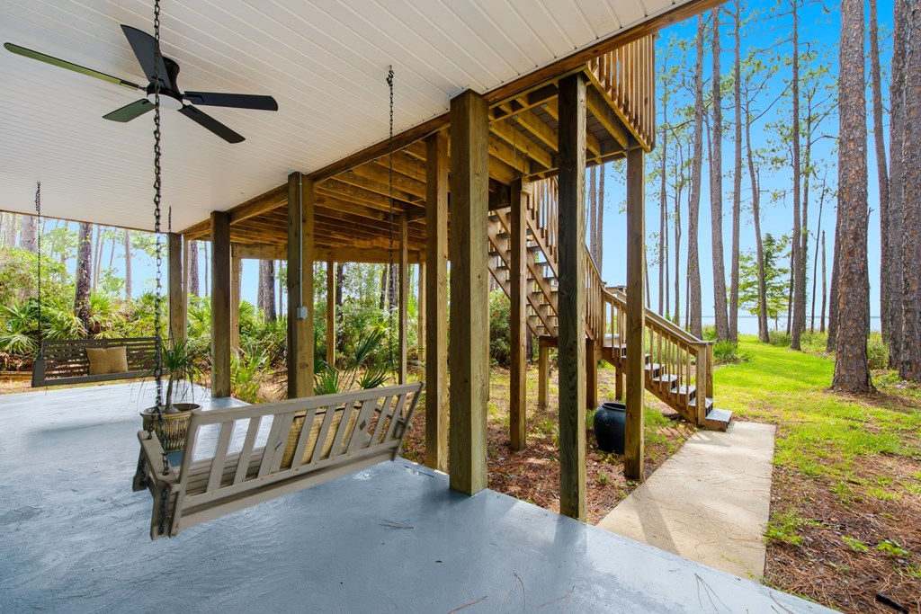 203 N Bay Shore Dr, 32328