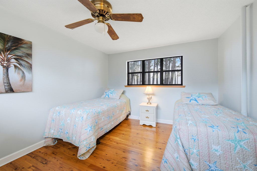 203 N Bay Shore Dr, 32328