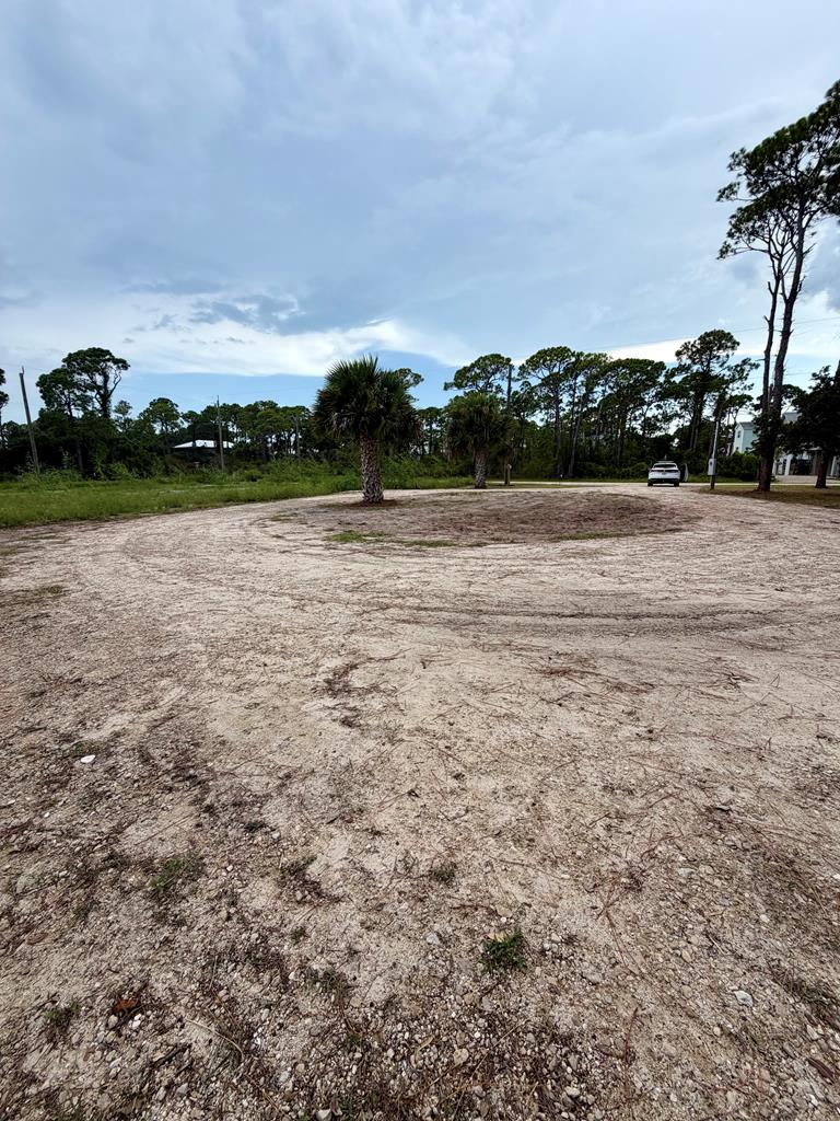 319 E Sawyer St, St. George Island 32328