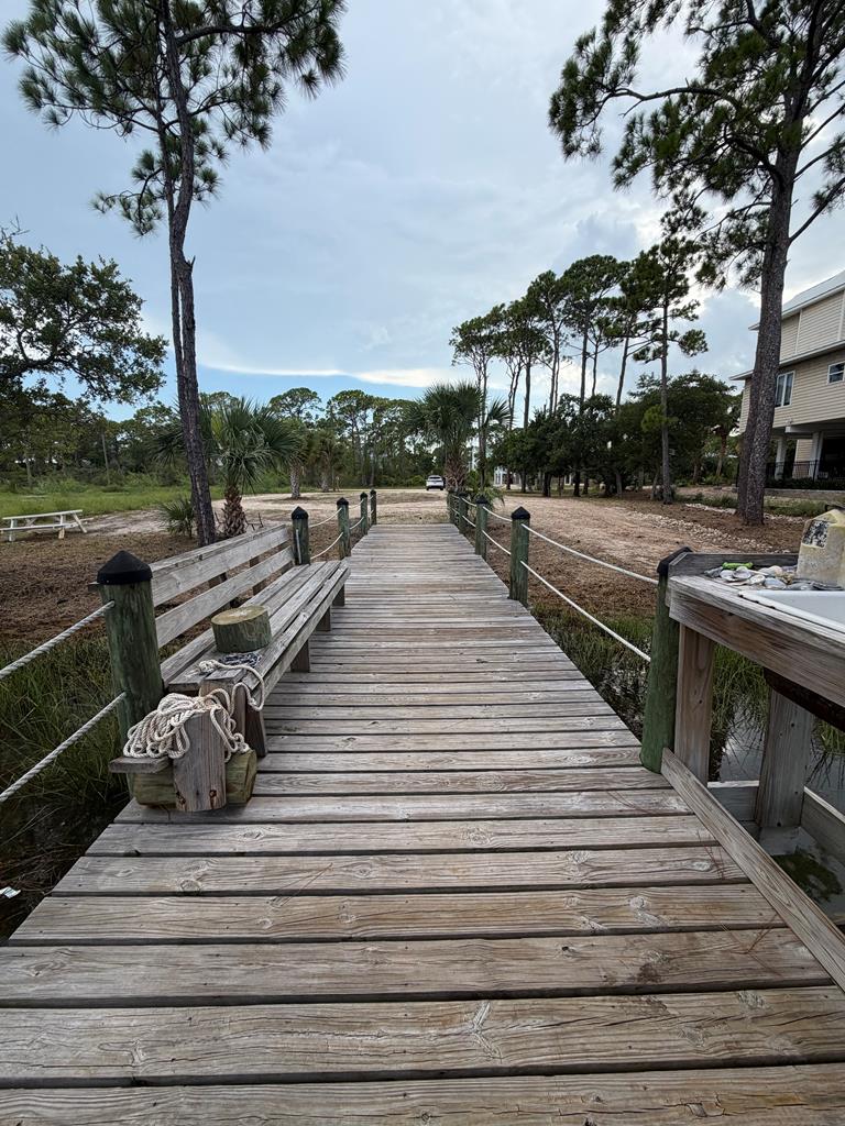 319 E Sawyer St, St. George Island 32328