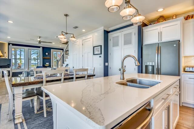 451 Sawyer St, St. George Island 32328
