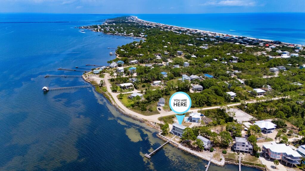 451 Sawyer St, St. George Island 32328