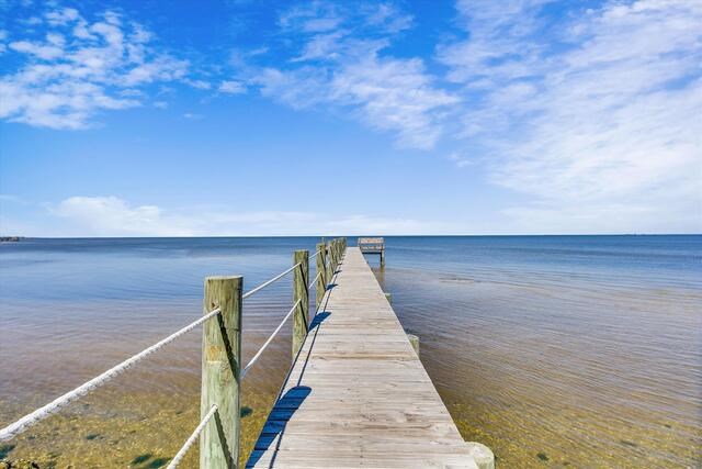 451 Sawyer St, St. George Island 32328