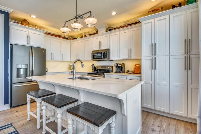 451 Sawyer St, St. George Island 32328