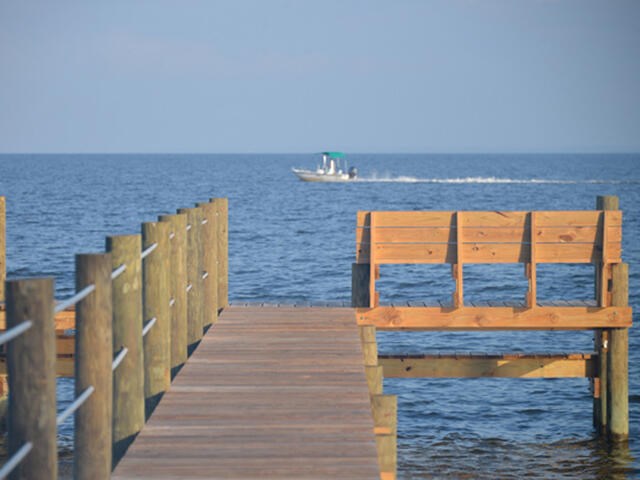 451 Sawyer St, St. George Island 32328
