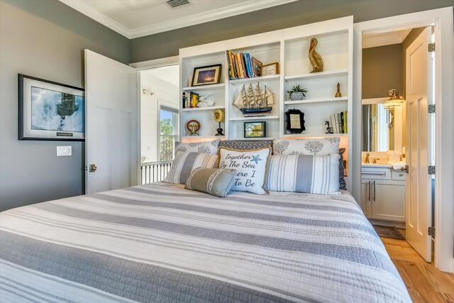 451 Sawyer St, St. George Island 32328