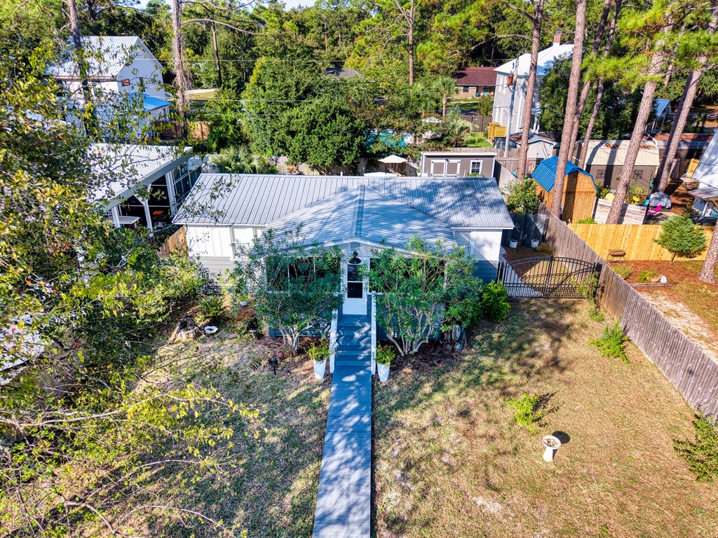 168 21st Ave, 32320