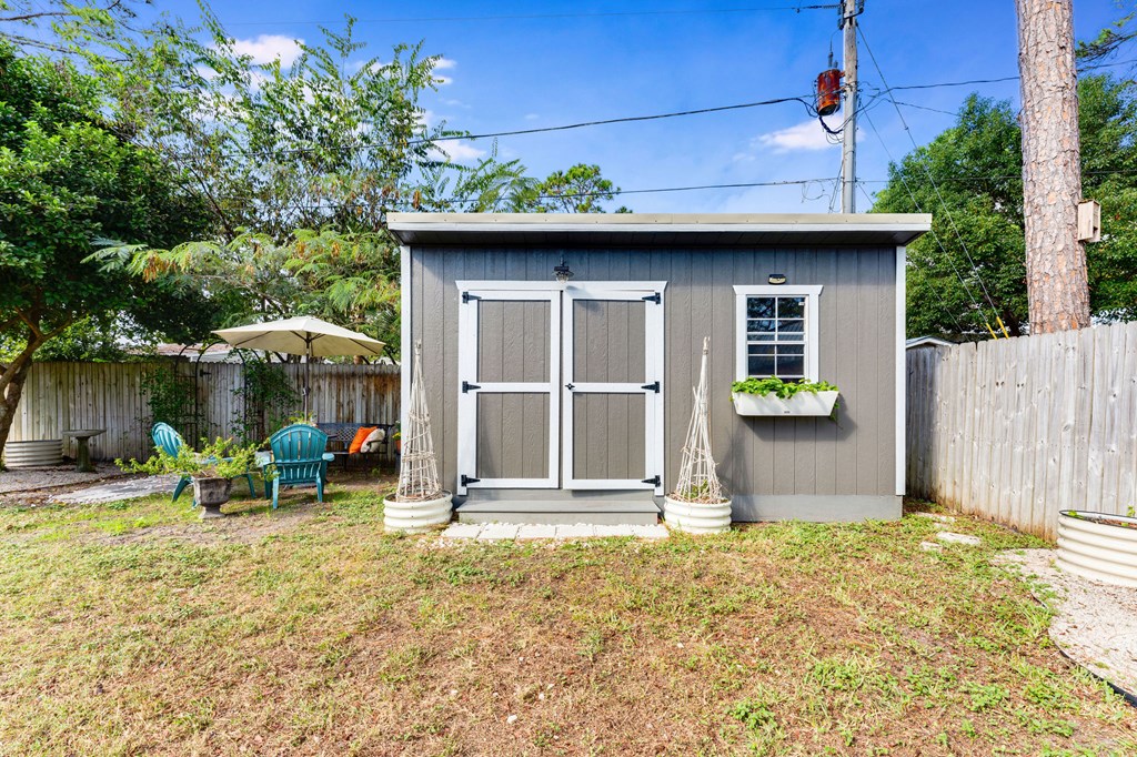168 21st Ave, 32320
