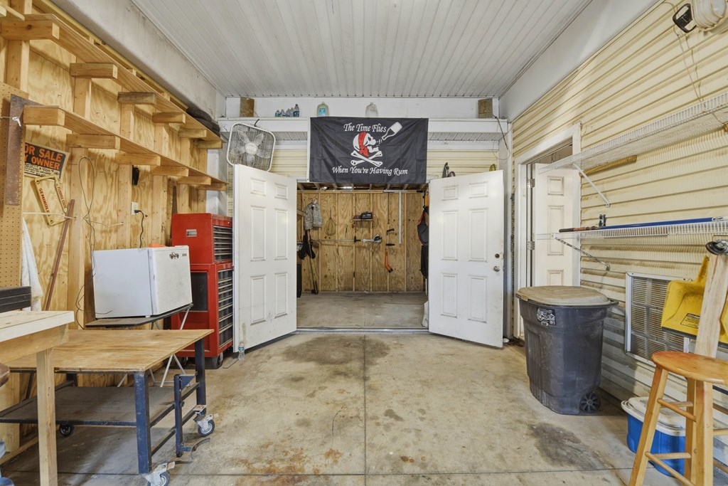 548 E Pine Ave, St. George Island 32328