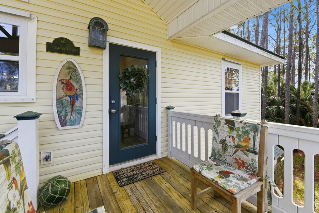 548 E Pine Ave, St. George Island 32328