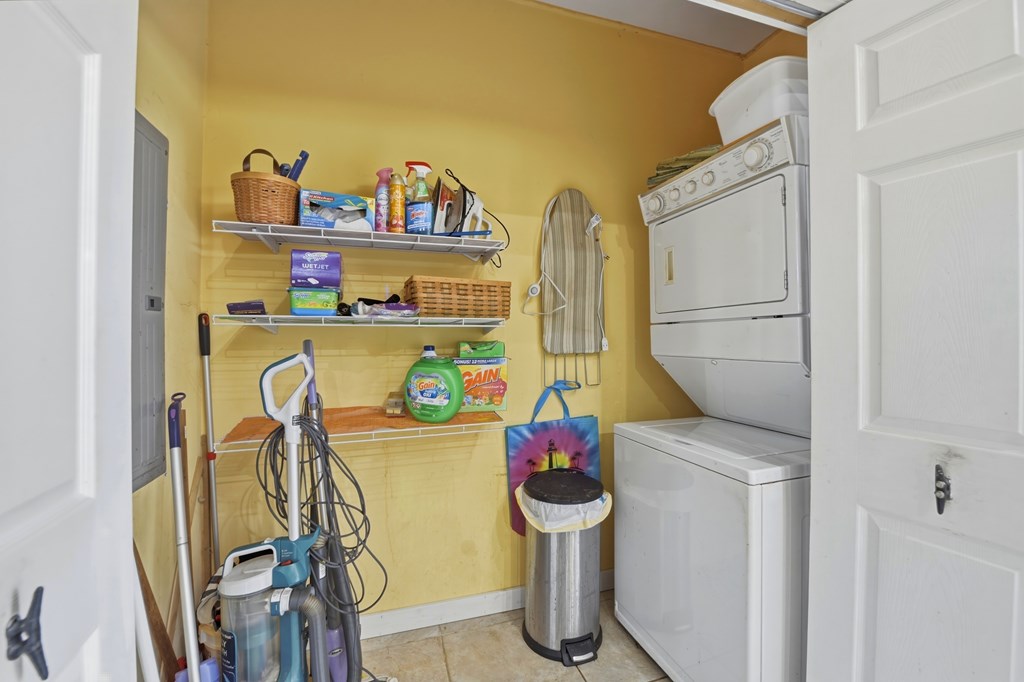 548 E Pine Ave, St. George Island 32328