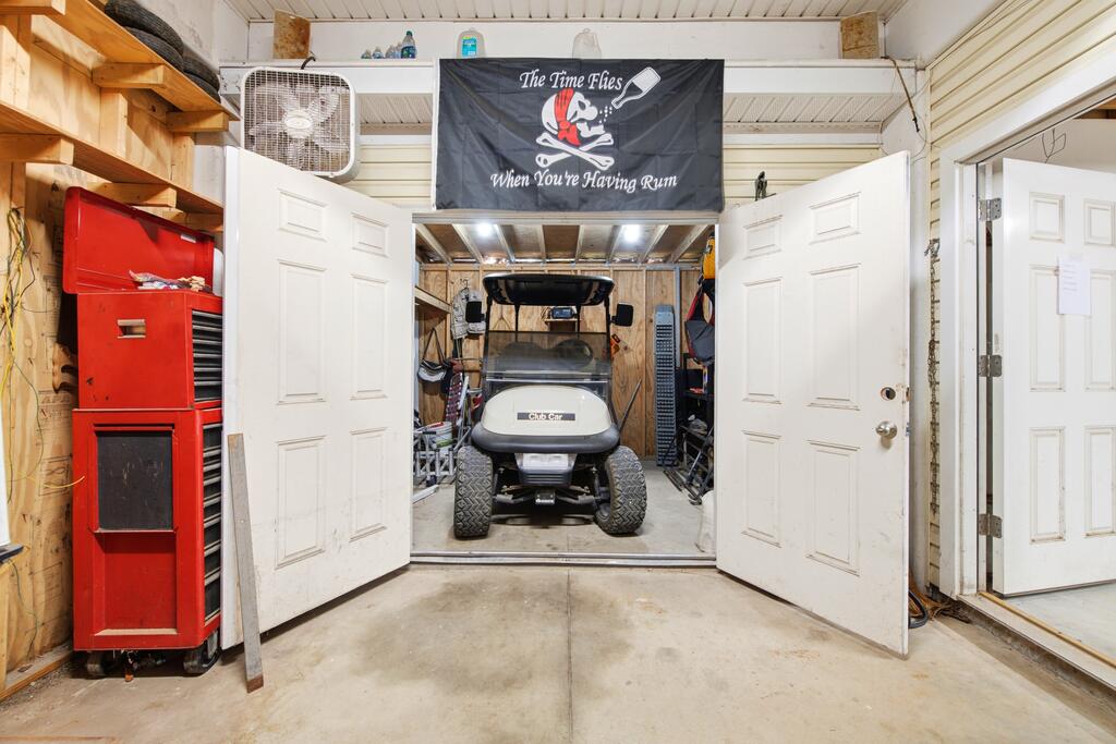 548 E Pine Ave, St. George Island 32328