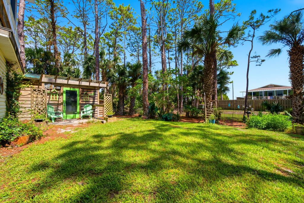 548 E Pine Ave, St. George Island 32328