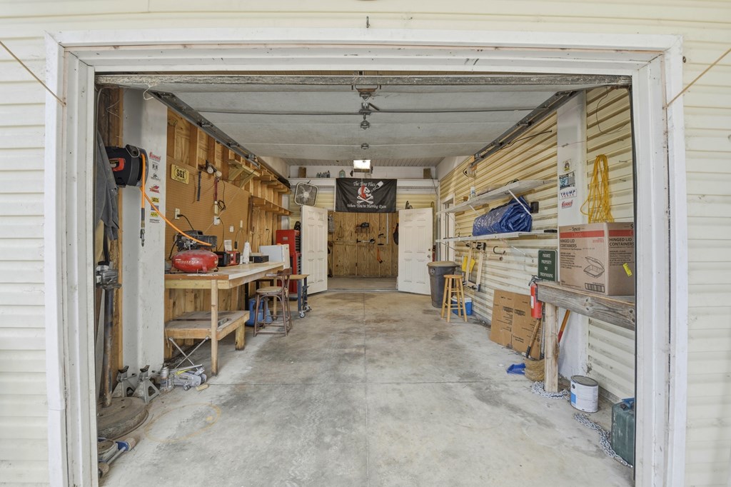 548 E Pine Ave, St. George Island 32328