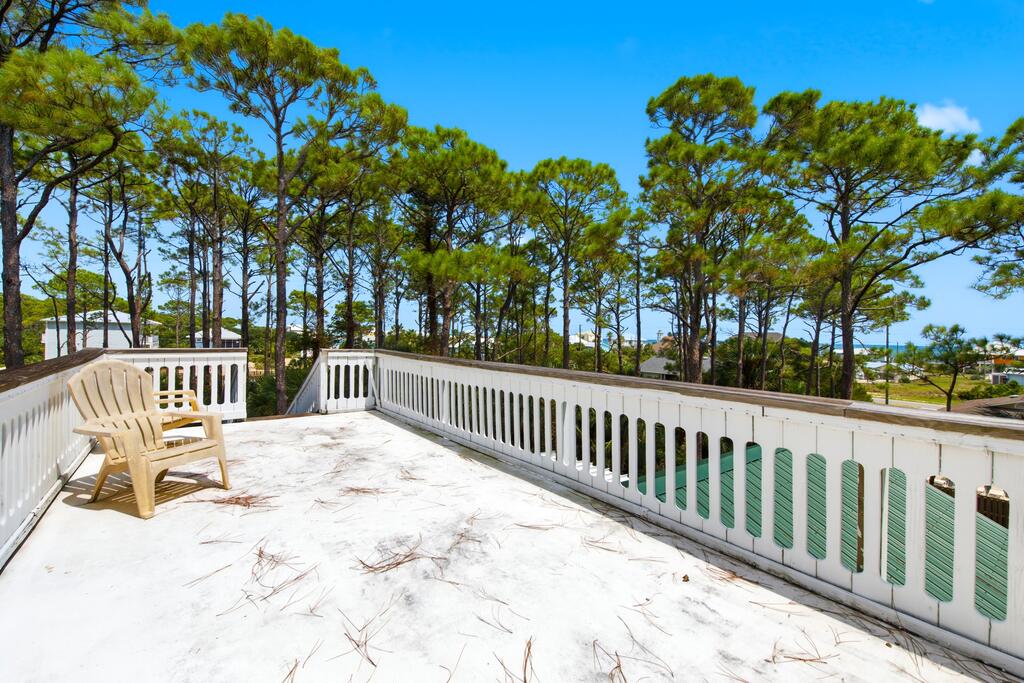 548 E Pine Ave, St. George Island 32328
