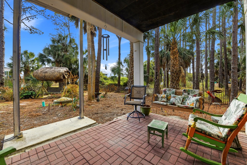 548 E Pine Ave, St. George Island 32328