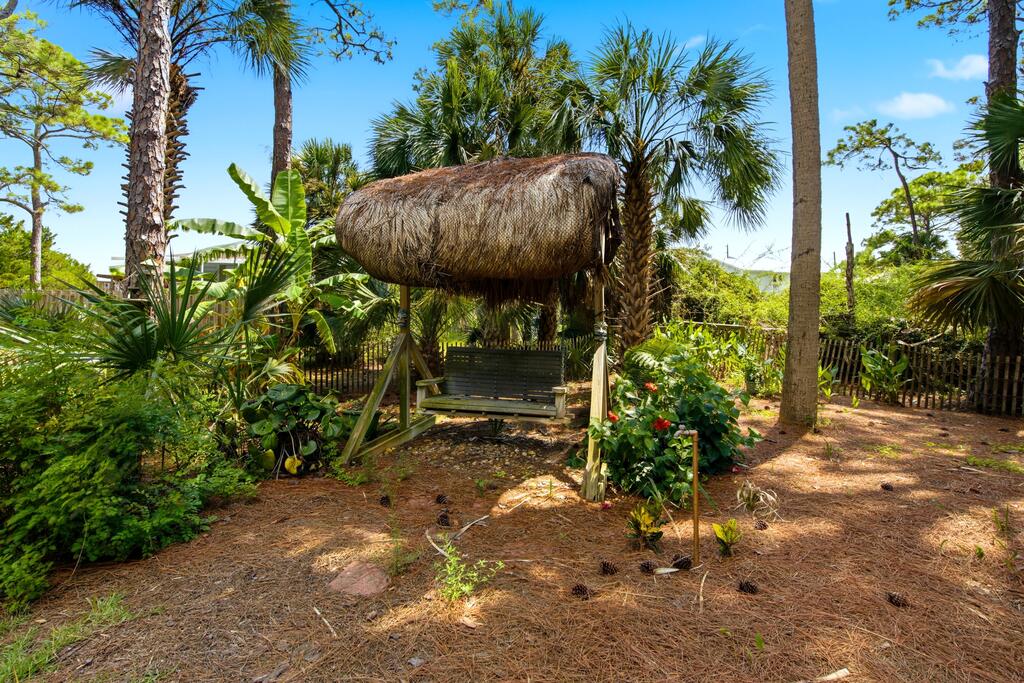 548 E Pine Ave, St. George Island 32328