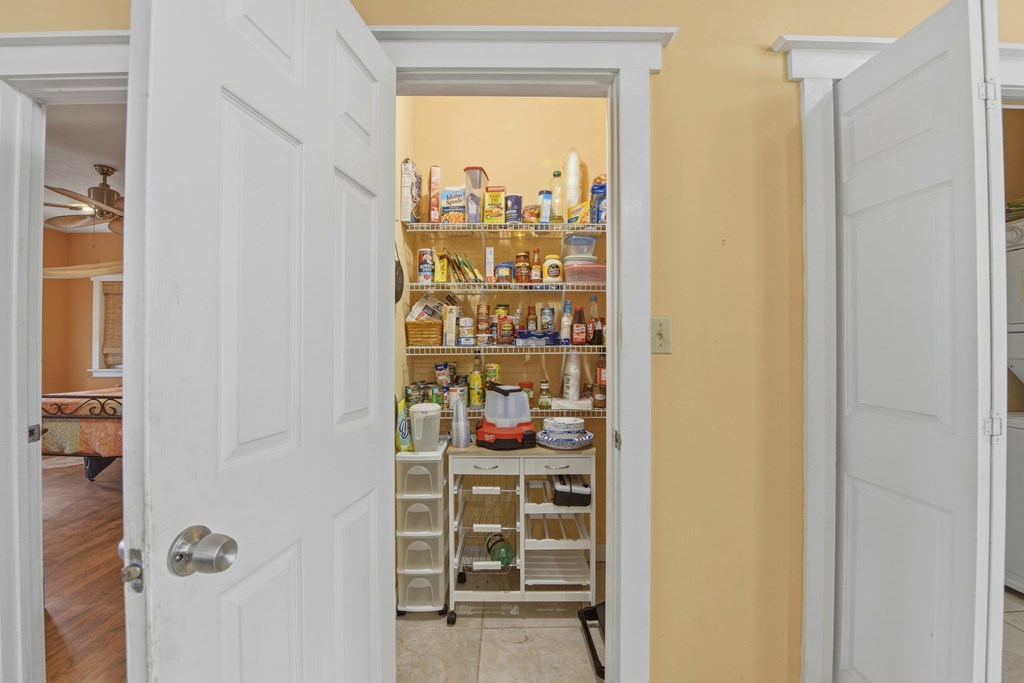 548 E Pine Ave, St. George Island 32328