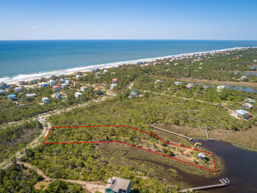 1835 Bayview Dr, St. George Island 32328