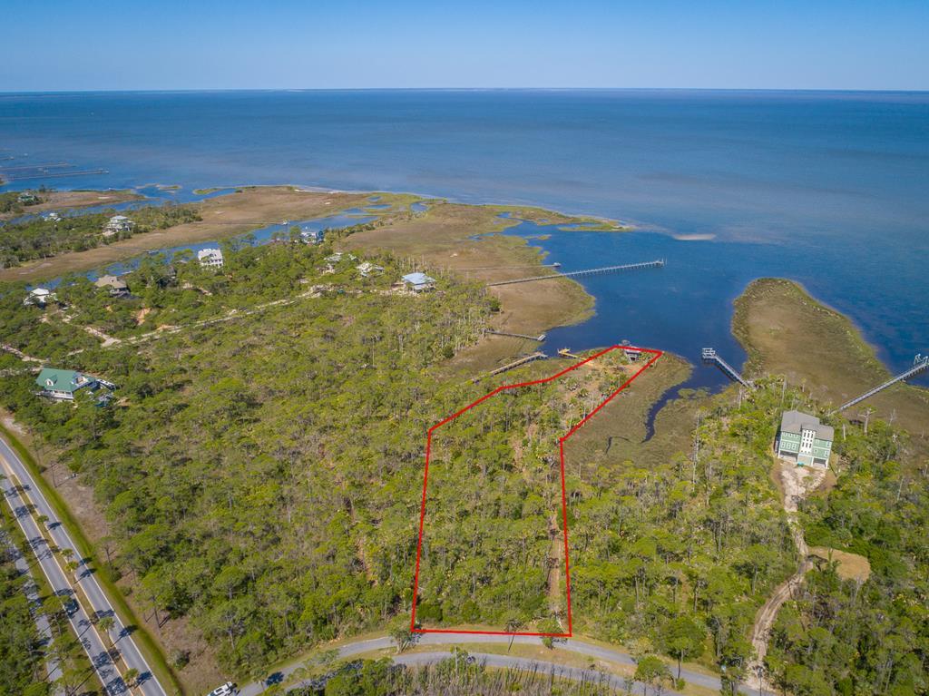 1835 Bayview Dr, St. George Island 32328