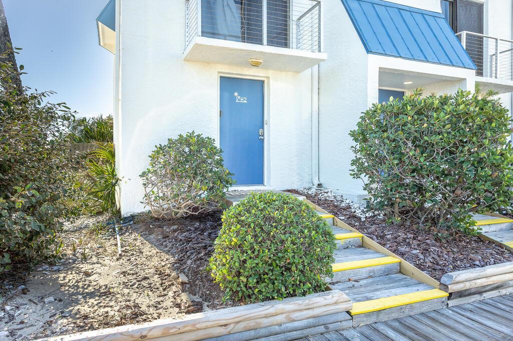 240 W Gorrie Dr # 2, St. George Island 32328 Unit: Villa H 2